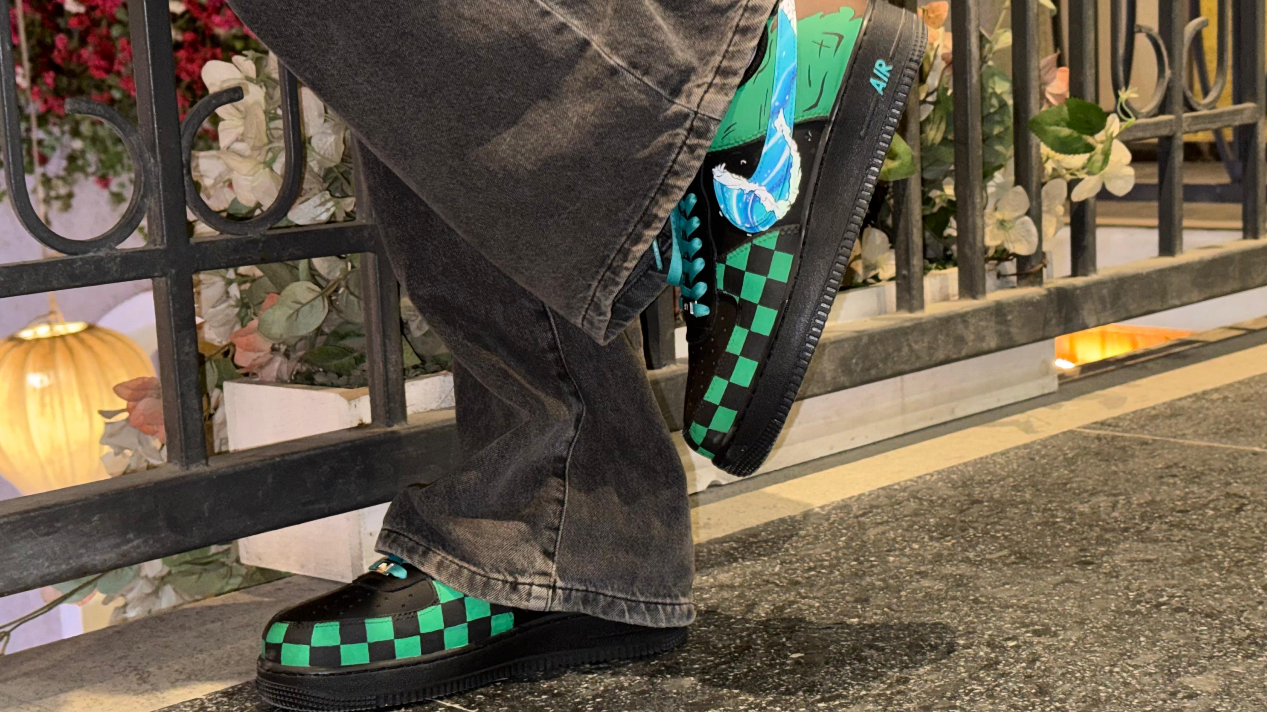 SATANSNKRS Custom Sneaker 4